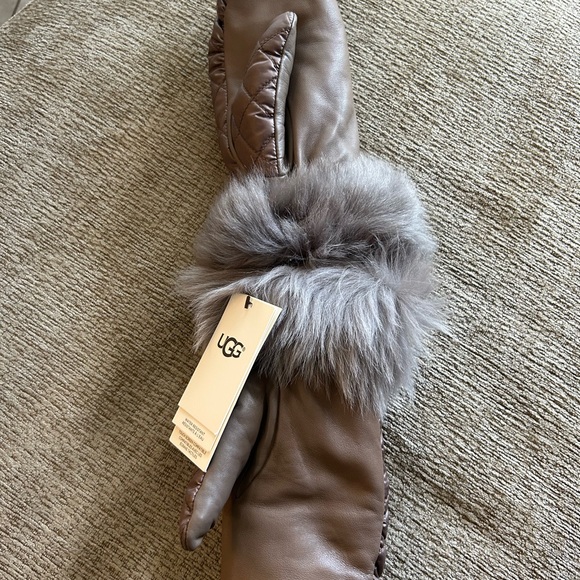 UGG mitts new with tags never used leather size l/xl - Picture 9 of 12